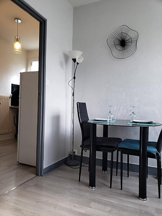 Les Jardins Du Clain Apartment Poitiers Bagian luar foto